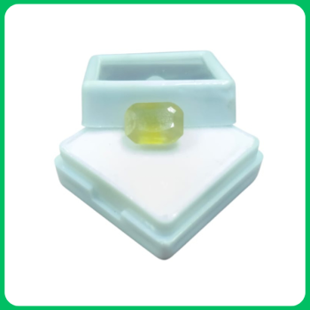 Luxury Yellow Sapphire Rectangle shape 4.20 CT (RYP)