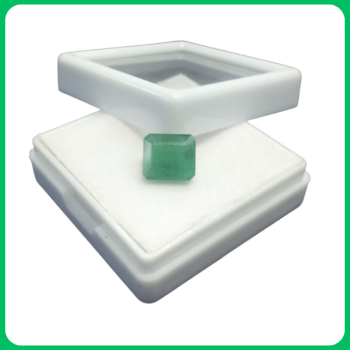 Natural Emerald Gems Square 3.00CT (YBX)